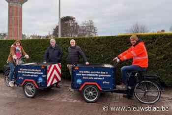 Twee nieuwe elektrische bakfietsen voor straatvegers