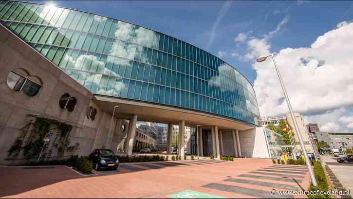 Almere - Almere heeft enorme tekorten: 'Geen ruimte om bezuinigingen terug te draaien'