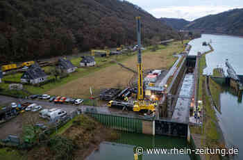 Maßarbeit mit tonnenschweren Torflügeln