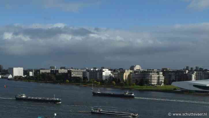 Amsterdam: meer walstroom voor binnenvaart en ontgassingsligplaatsen