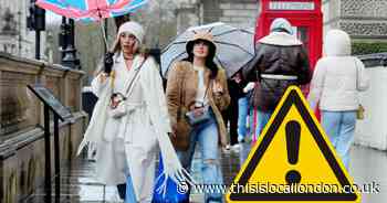 London set to be battered with rain this weekend with two-day weather warning