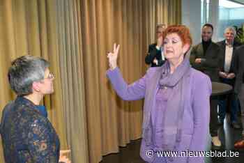 Burgemeester Marleen Peeters legt opnieuw eed af op provinciehuis