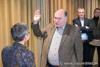 Burgemeester Bart Craane legt opnieuw eed af bij provinciegouverneur