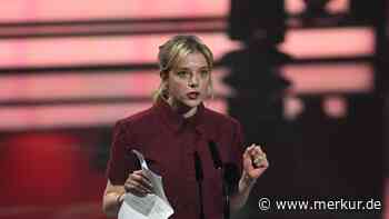 Jella Haase begeistert mit politischer Rede beim Bayerischen Filmpreis 2025: Eine Feier der Menschlichkeit