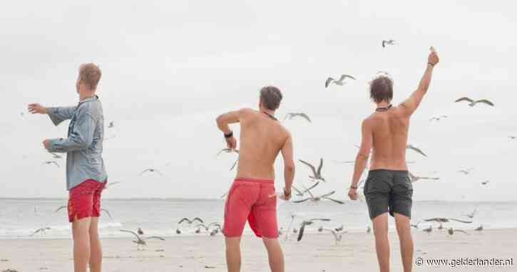 Onrust op Texel over Utrechtse corpsstudenten die al 75 jaar hun stranden bewaken: ‘Niet van deze tijd’