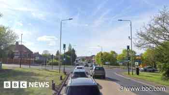 Man killed after car crashes into trees