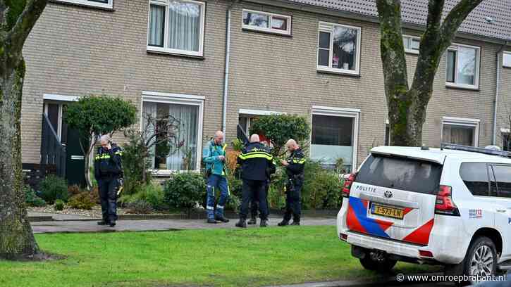 Man zwaargewond bij steekpartij in huis, vrouw aangehouden
