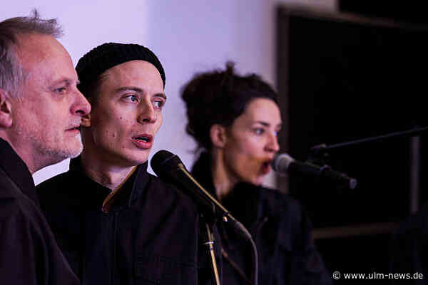 Klasse Uraufführung – „Kunst heißt leiden“ – und doch sehr viel mehr, denn auch Freude für die Zuschauer