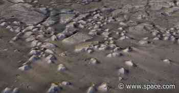 Mysterious Mars mounds may bolster case for ancient Red Planet ocean