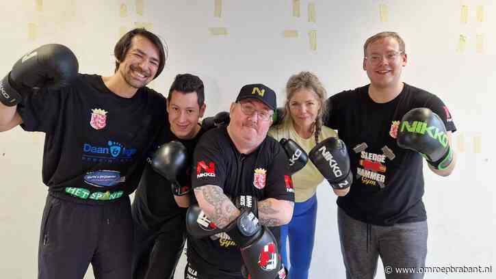 Oud-wereldkampioen geeft bokstraining: 'Hij is streng, maar motiverend'