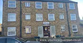 Two-bed Richmond flat with 'south-facing Juliet balcony' up for auction
