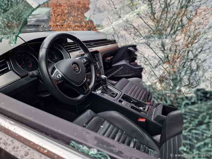 Inbraken in geparkeerde Volkswagen auto’s: multimediaschermen buit gemaakt