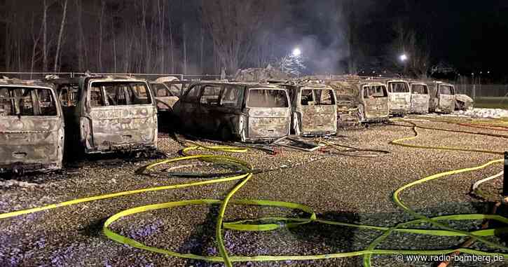 Brand von 23 Polizeiautos – rund zwei Millionen Euro Schaden