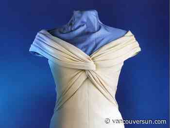 The Bookless Club: Dinner dresses? Miss 'em?