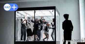 „Echo 72“ an Staatsoper Hannover: Kritik zur Oper von Wertmüller und Schimmelpfennig