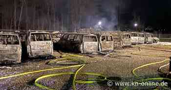 23 Polizeiautos verbrannt - Hermann sieht „Terroristische Grundzüge“