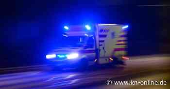 Auto überschlägt sich auf A1 bei Hamburg - vier Verletzte