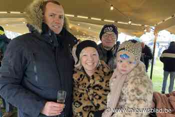 Zoersel klinkt voor het eerst in 25 jaar weer samen met alle inwoners op nieuwe jaar: “We zijn blij met de opkomst, we wisten eigenlijk niet wat we moesten verwachten”