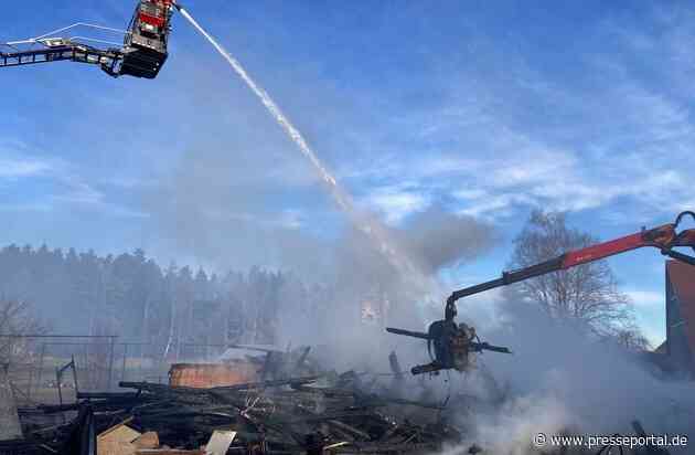 KFV-CW: Feuerwehr kann ein Übergreifen der Flammen auf Wohnhaus verhindern/ Scheune in der Ortsmitte von Lengenloch abgebrannt