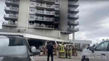 2 children, 1 adult dead after highrise apartment building fire in Hamilton