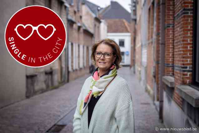 Kathleen (55) heeft de ziekte van Crohn en leeft met een stoma: “Het wordt me altijd afgeraden, maar op date vertel ik dat het liefst direct”