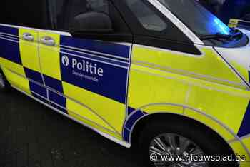 Drie Nederlandse mannen die zich voordoen als politieagenten en mensen oplichten gearresteerd