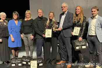 Cultuurprijs ‘De Bronzen Stekker’ uitgereikt aan voormalig schepen Jessy Salenbien