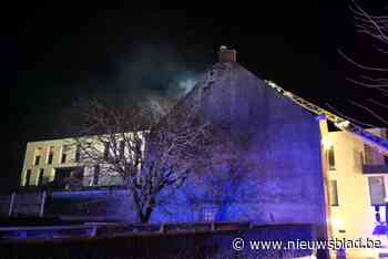 Brandweer snelt ter plaatse voor schouwbrand