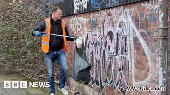 Alan's daily battle with Digbeth litter
