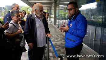 Hundreds of U.S. visa appointments canceled in Colombia following spat over deportation flights