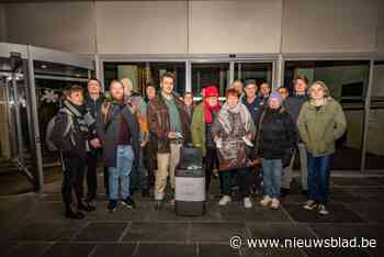 Oppositiepartij zamelt meer dan 1.000 handtekeningen in tegen duurdere huisvuilzakken: “Stad moet beslissing terugdraaien”