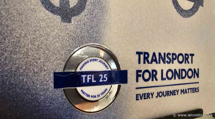 A new silver tube roundel unveiled for TfL’s silver anniversary