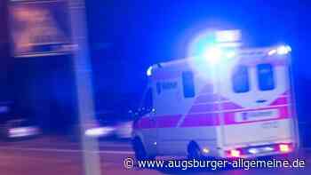 Hubschrauber im Einsatz: Junge will Fußball von Ladendach holen und stürzt durch Oberlicht