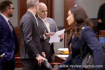 Read messages Robert Telles sent to his girlfriend