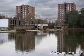 Buurtbewoners klagen gevaarlijke situatie door wateroverlast in de Parkwijk aan