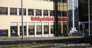 VluchtelingenWerk naar rechter om onverwachte miljoenenbezuiniging Faber