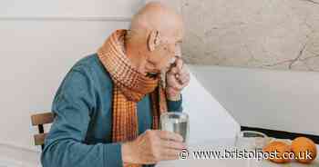 Pharmacist says 'wear mask' as 'highly contagious' virus sweeps UK