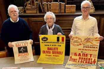 Stadsarchief neemt afficheverzameling van Olivia Geerolf in ontvangst