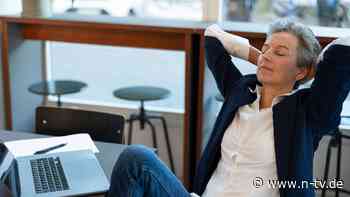 In besonders stressigen Zeiten: Wie sich Erschöpfung durch Arbeit reduzieren lässt