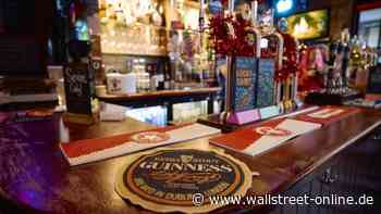 Hebel-Idee: Knallt in der Birne und im Depot: Schnaps-Aktie vor Mega-Comeback!