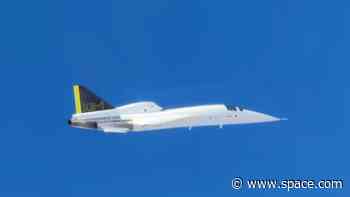 Boom Supersonic XB-1 jet breaks sound barrier on historic test flight (video)