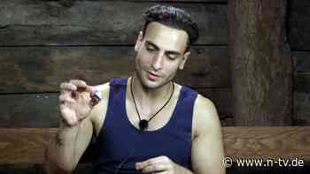 Regelverstoß wird bestraft: Dschungel-Schmuggler Timur Ülker zeigt seinen Brühwürfel-Trick