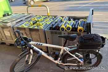 Antwerpse politie vindt 237 flessen lachgas in lichte vrachtwagen