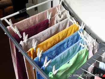 Asciughi i panni umidi in casa? Ecco cosa rischi