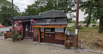 Tea hut next to pond allowed to sell alcohol despite fighting and litter concerns