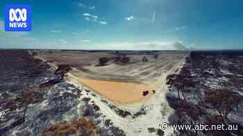 Authorities warn against complacency as western Victoria bushfires grow