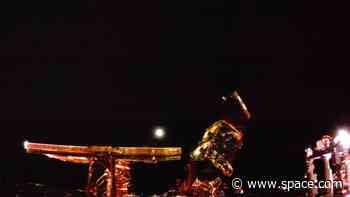 Firefly Aerospace's Blue Ghost lunar lander snaps its 1st photos of the moon (images)