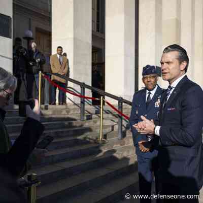 Army contracts are not halted, Pentagon clarifies after service email provokes confusion