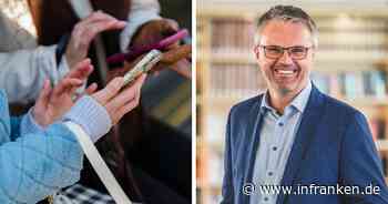 Schule in Bayreuth kassiert freitags Handys ein - Direktor erklärt Idee