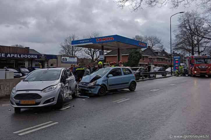 Ongeval meerdere gewonde Arnhemseweg Apeldoorn